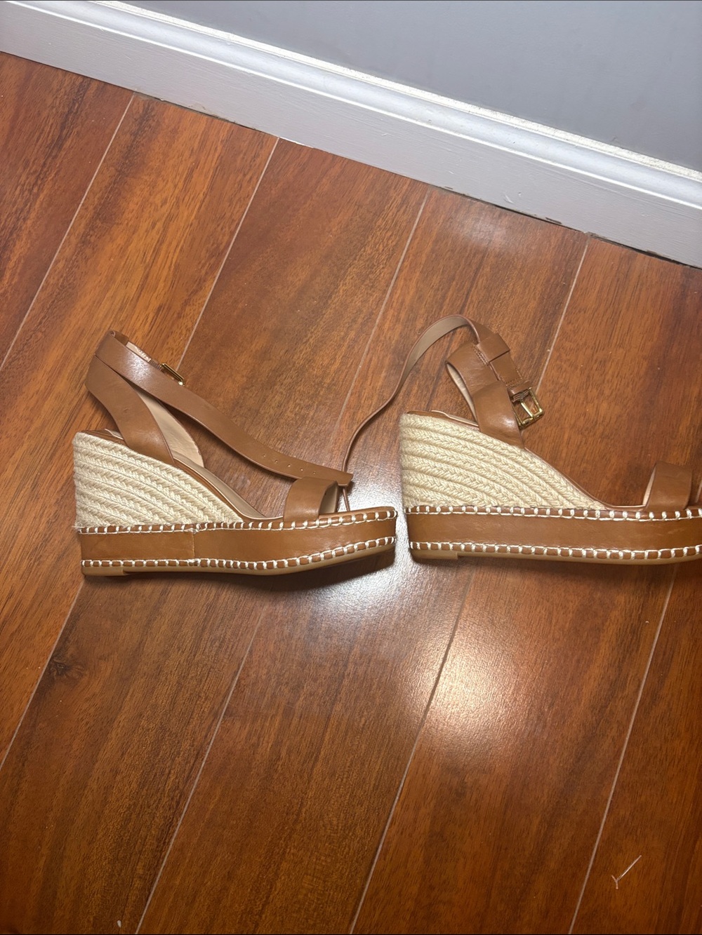 LAUREN Ralph Lauren Tan Leather Open-Toe Ankle-Strap Sandals - Picture 2 of 3